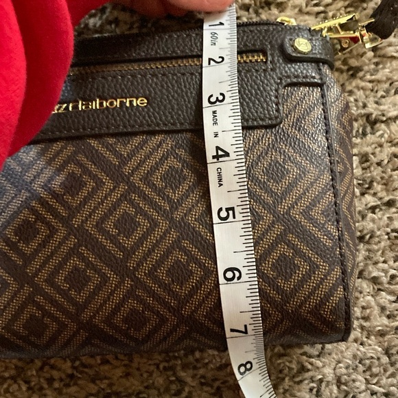 Liz Claiborne Elly Crossbody - Picture 16 of 16